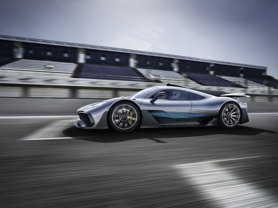  Mercedes-AMG Project ONE 2017 года  (фото 5 из 28)